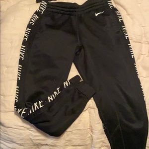 NIKE JOGGERS
